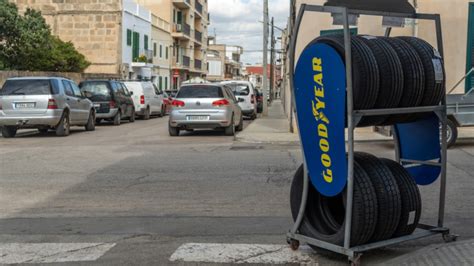 Goodyear plant in Mexico votes to throw out old-guard union